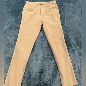 Like new Lululemon 5-Pocket Utilitech pants